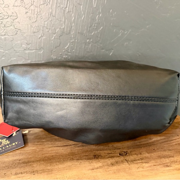 Badgley Mischka Black Shoulder Bag - Picture 4 of 7